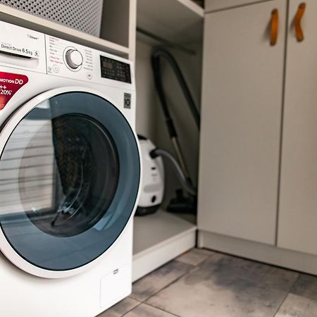 Happy Town Apartments ヴェリコ・タルノヴォ エクステリア 写真