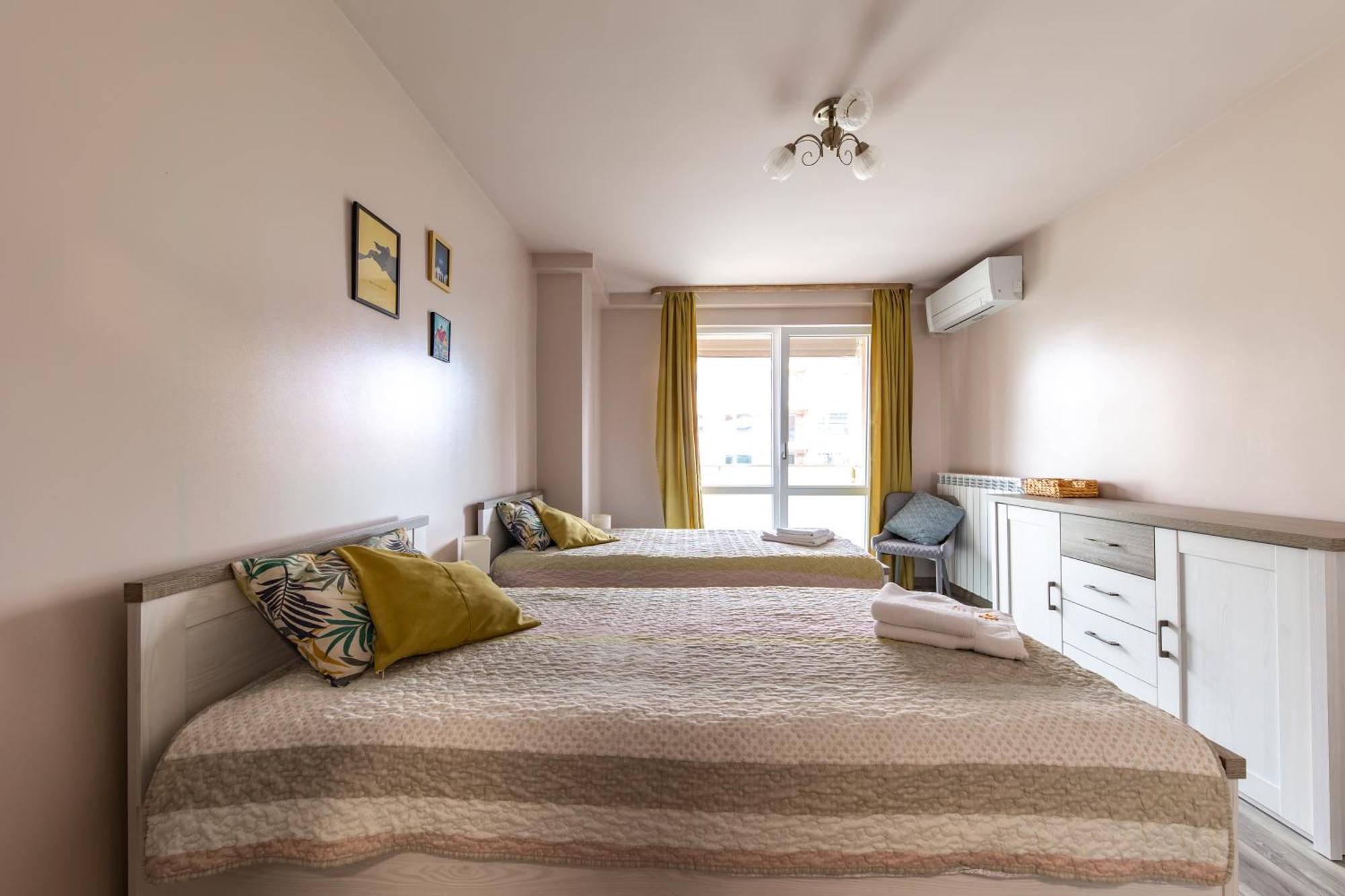 Happy Town Apartments ヴェリコ・タルノヴォ エクステリア 写真