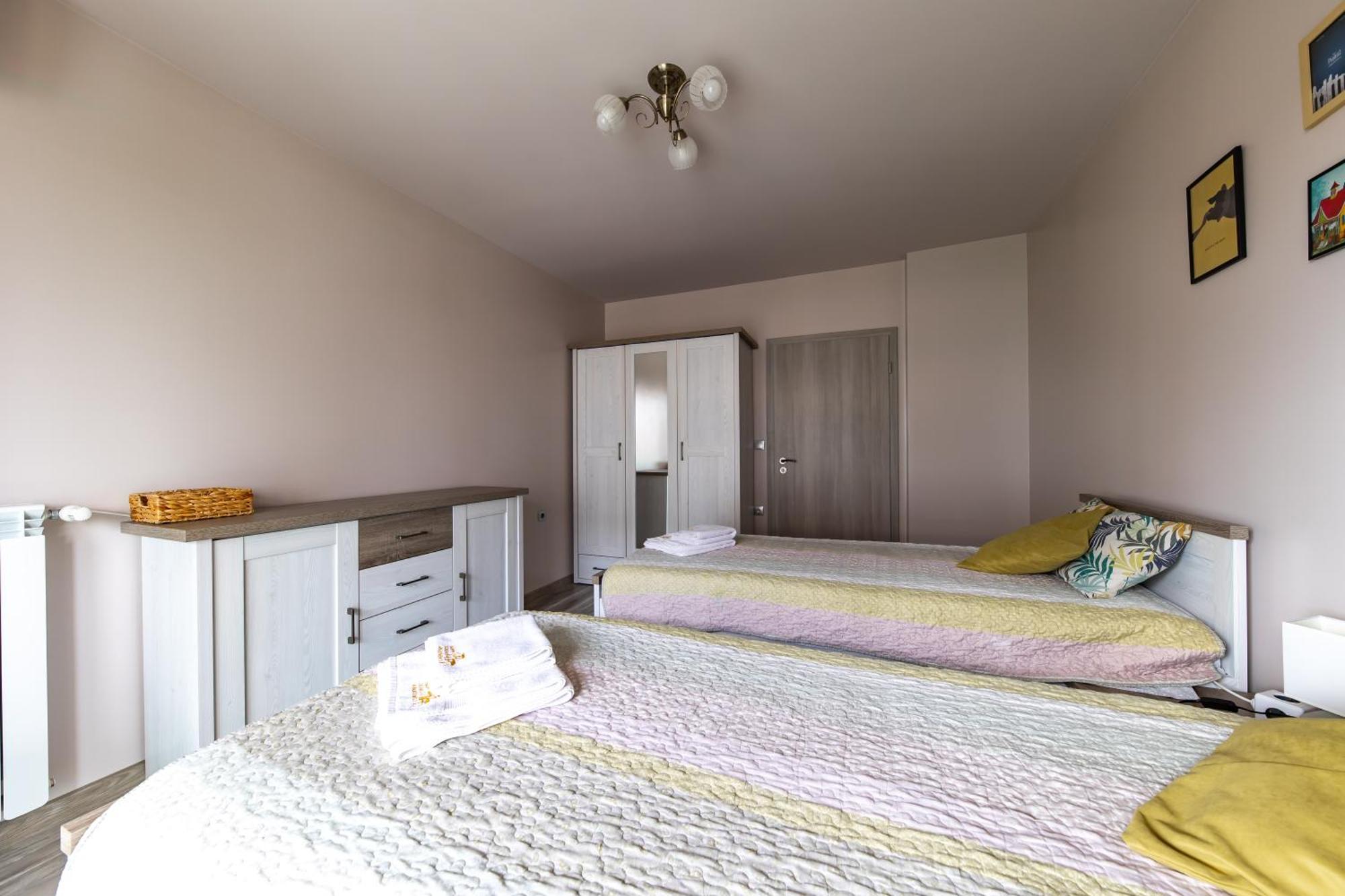 Happy Town Apartments ヴェリコ・タルノヴォ エクステリア 写真
